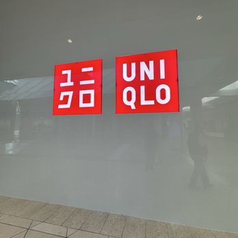 Uniqlo - Side of the store - Women's Clothing Near Me - Santa Clara, California Uniqlo - Side of the store - Women's Clothing Near Me - Santa Clara, California
