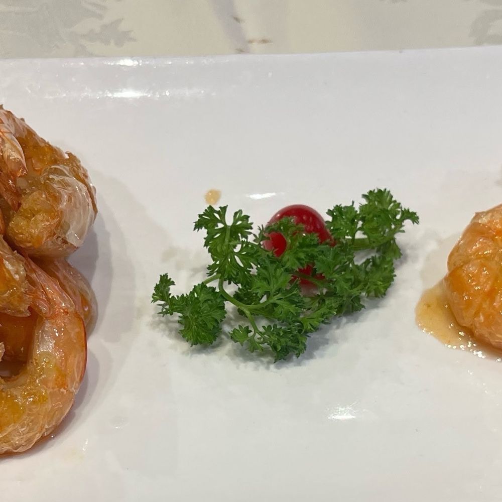 deep fried shrimp glazed in a sweet sauce deep fried shrimp glazed in a sweet sauce
