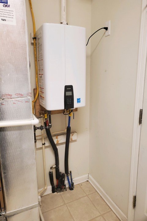 Slide of Lew's Plumbing and Drain Cleaning