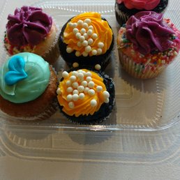 Cutely decorated not an amazing flavor. Cutely decorated not an amazing flavor.