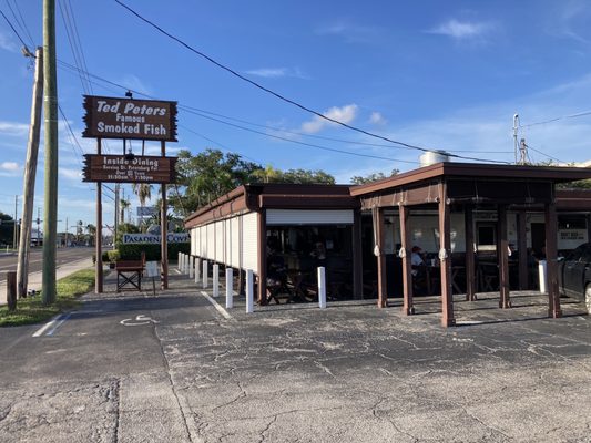 Ted Peters Famous Smoked Fish by null