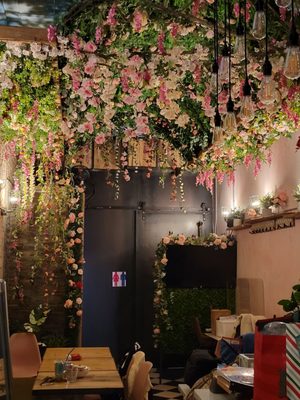 Thailand’s Center Point by null