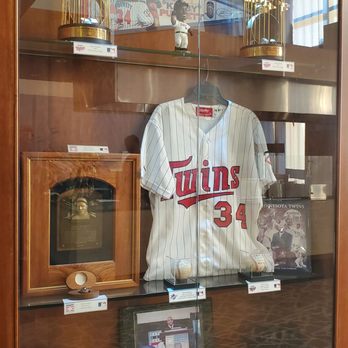 Target Field - Kirby Puckett - Stadiums & Arenas Near Me - Minneapolis, Minnesota
