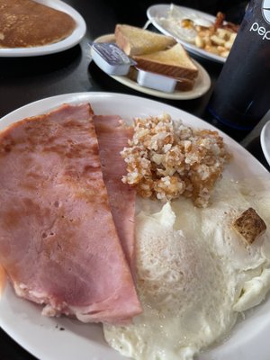 LARRY’S RESTAURANT - Updated July 2024 - 28 Photos & 33 Reviews - 204 ...