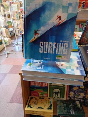 Pegasus Books by null