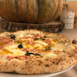 Archimagirus - Pizza OTTOBRE... Cornicione ripieno di Ricotta con crema di zucca, pancetta stufata, e fior di latte di Pietraroja
