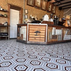 Kusanya Cafe - Counter