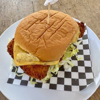 The Lonely Oyster - Fish sandwich - Cocktail Bars Near Me - Los Angeles, California The Lonely Oyster - Fish sandwich - Cocktail Bars Near Me - Los Angeles, California