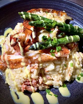 The District Eatery Tap & Barrel by null