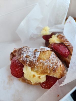 Paris Baguette by null