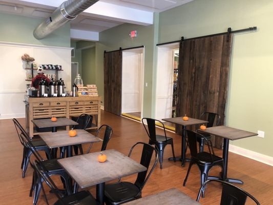 Feast Gourmet Market and Eatery by null