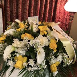 East Meadow Flowers & Events - Amazing casket cover