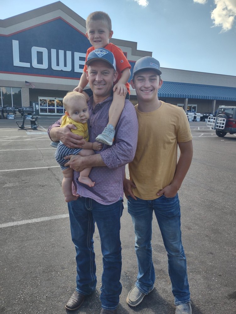 REDEEMED RENOVATION Request a Quote Dallas, Texas Carpenters