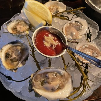 Armitage Alehouse - Oysters - Pubs Near Me - Chicago, Illinois Armitage Alehouse - Oysters - Pubs Near Me - Chicago, Illinois