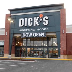 DICK'S Sporting Goods
