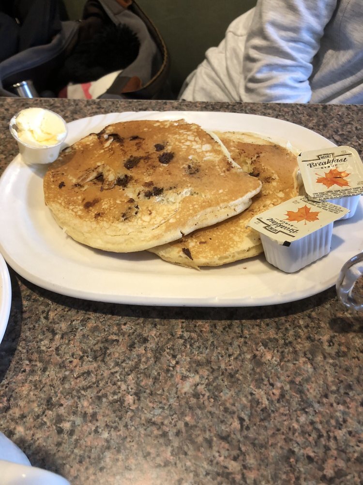 CHRIS’ FAMILY RESTAURANT 86 Photos & 131 Reviews 5635 Tilghman St