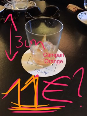 Die Goldene Bar by null