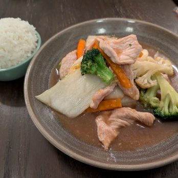 Sorn Thai Restaurant & Bar - Pad Vegetable. Relatively healthy and filling. A bit salty. Served here with pork (meh). Would prefer more vegetables, less pork. - Thai Near Me - McLean, Virginia