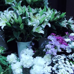 Lila's Flowers - Des Fleurs....