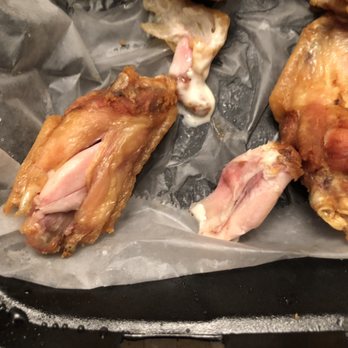 Old School Italian Pizzeria - Undercooked chicken wings - Pizza Near Me - Wellesley, Massachusetts Old School Italian Pizzeria - Undercooked chicken wings - Pizza Near Me - Wellesley, Massachusetts