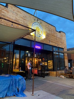 Paulie Gee's by null