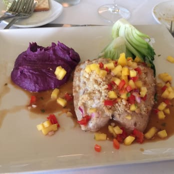 Chart House - Mac nut mahi - Seafood Near Me - Alexandria, Virginia