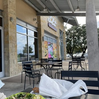 Salata - Sitting outside, perfect weather and great food. - Salad Near Me - Round Rock, Texas Salata - Sitting outside, perfect weather and great food. - Salad Near Me - Round Rock, Texas