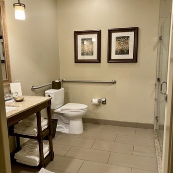 Ponte Vineyard Inn - Bathroom - Hotels Near Me - Temecula, California Ponte Vineyard Inn - Bathroom - Hotels Near Me - Temecula, California
