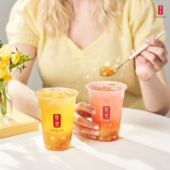 Gong Cha Arundel Mills - Left: Mango Pineapple Tea with Golden Pearl
Right: Strawberry Chamomile Tea with Golden Pearl - Bubble Tea Near Me - Hanover, Maryland Gong Cha Arundel Mills - Left: Mango Pineapple Tea with Golden Pearl
Right: Strawberry Chamomile Tea with Golden Pearl - Bubble Tea Near Me - Hanover, Maryland