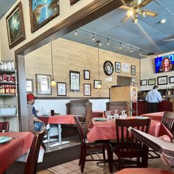 La Hacienda de Roselle - Entrance from seating area