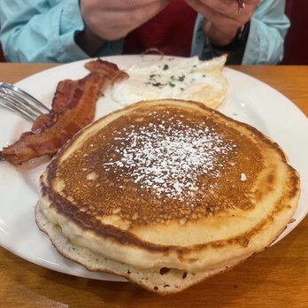 5 Spot - Home style plate: pancakes, bacon, eggs - American Near Me - Seattle, Washington 5 Spot - Home style plate: pancakes, bacon, eggs - American Near Me - Seattle, Washington
