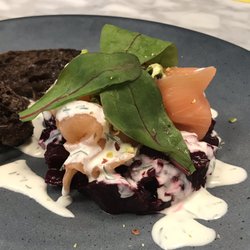 Cornerstone - Smoked salmon with beetroot