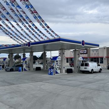 Arco Ampm - Gas Stations Near Me - Fontana, California