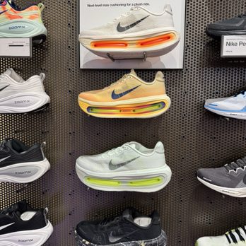 Nike La Costa - Vomero Premium (most comfortable shoes ever!). - Shoe Stores Near Me - Irvine, California