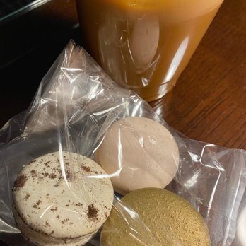 Tout Suite - Cafe sua da and strawberry, cookies and cream, and salted caramel macarons - Cafes Near Me - Houston, Texas Tout Suite - Cafe sua da and strawberry, cookies and cream, and salted caramel macarons - Cafes Near Me - Houston, Texas