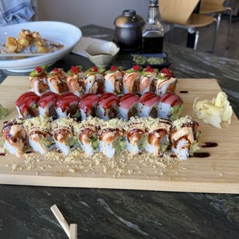 Sushi Love - Sushi Bars Near Me - Las Vegas, Nevada