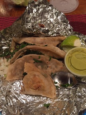 Taqueria Los Mexicanos (Food Truck) by null