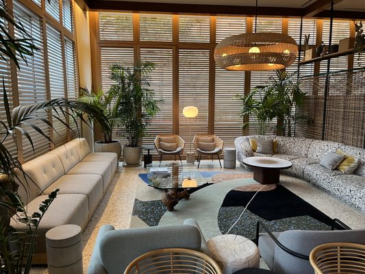 Custom Hotel by null