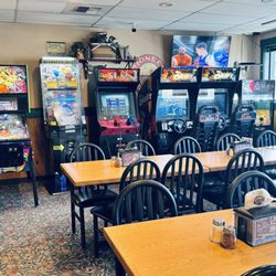 Abby's Legendary Pizza - Some classic entertainment
