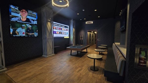 The Owners Box by null