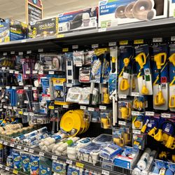 Lowe's Market - Canyon Lake - Tools