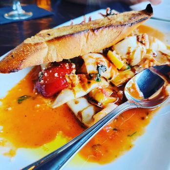 Hoofs Restaurant - Calamari - Italian Near Me - Pawcatuck, Connecticut