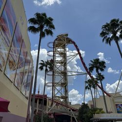 Hollywood Rip Ride Rockit lift tower