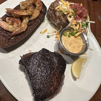 Outback Steakhouse - Sirloin and Grilled Shrimp - Steakhouses Near Me - Aurora, Colorado