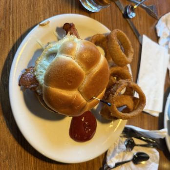 Denny's - Diners Near Me - Bremerton, Washington