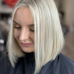J Lavish Salon