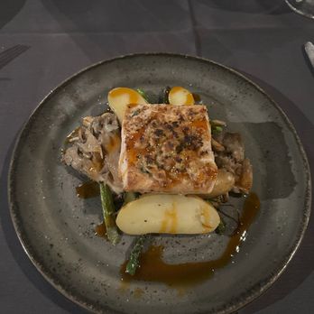 Brown's Beach House - Catch of the Day (Mahi Mahi) - Hawaiian Near Me - Kohala Coast, Hawaii