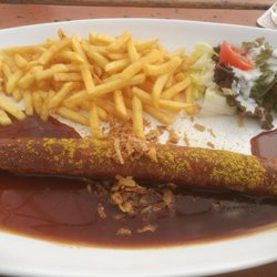 Gaststätte Suhle - Currywurst mit Pommes ("Berliner Platte ")