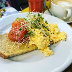 Boston Tea Party - Salmon toast