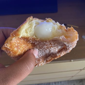 Leonard's Bakery - Haupia filled - Bakeries Near Me - Honolulu, Hawaii